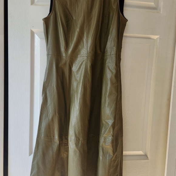 BNWT Stradivarius Olive Faux Leather Flare Midi Dress Sz L Sleek Look Night Out - Picture 3 of 9